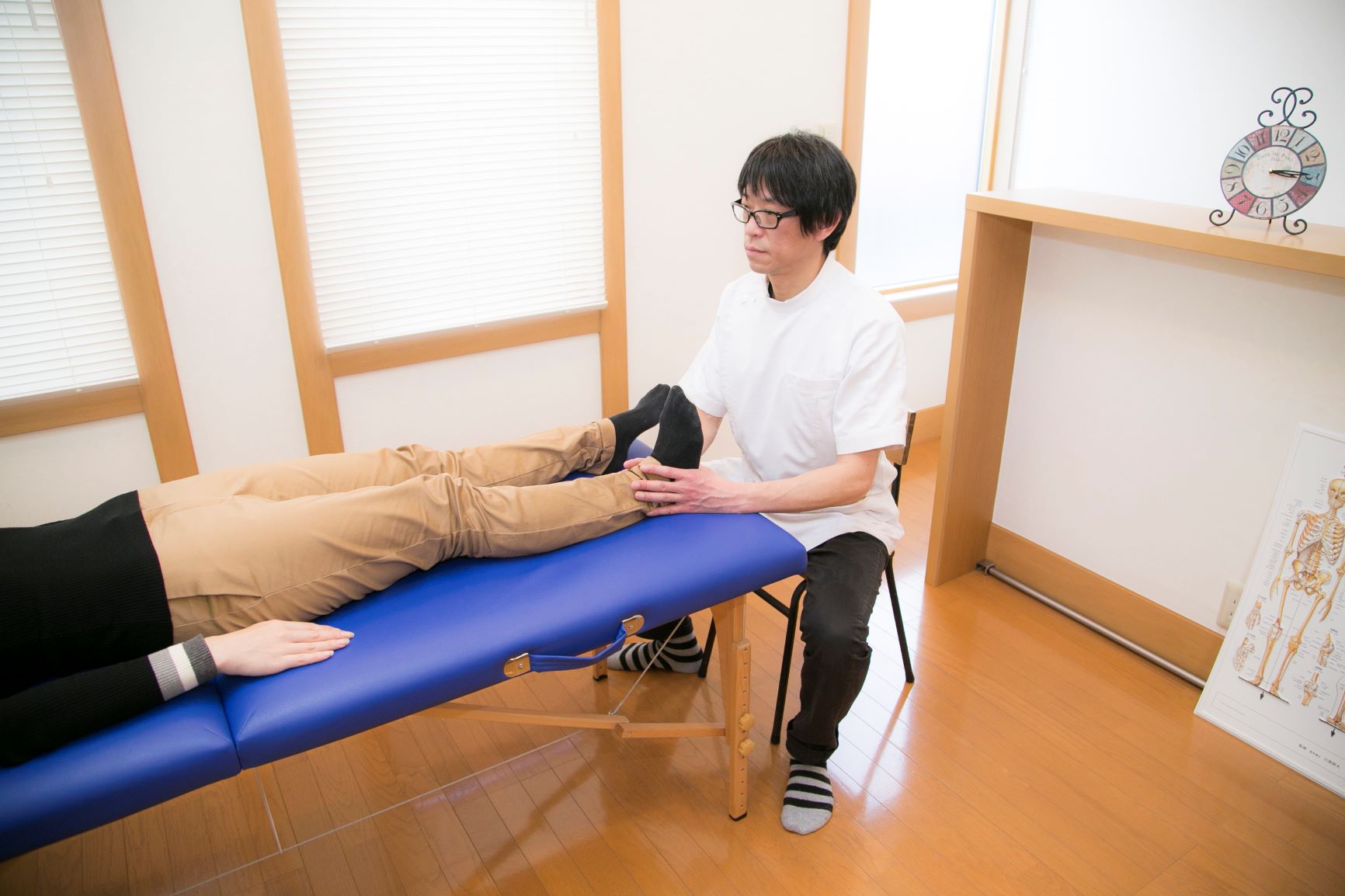 腰痛整体 踵伸ばし 腰痛整体 踵伸ばし